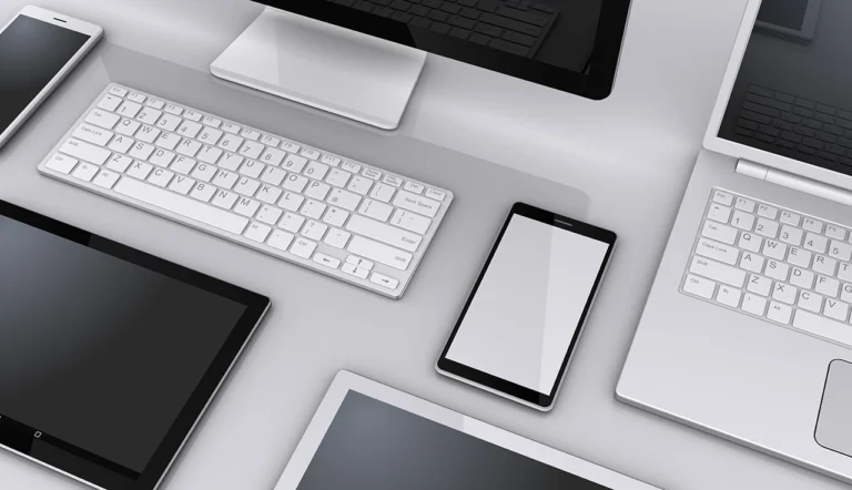 キッティングとセットアップの違いとは？システム担当者が迷う委託範囲・見積もり・失敗例を整理